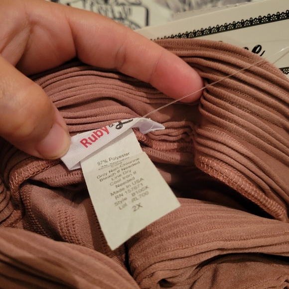 **SOLD**2 skirts - Picture 5 of 5